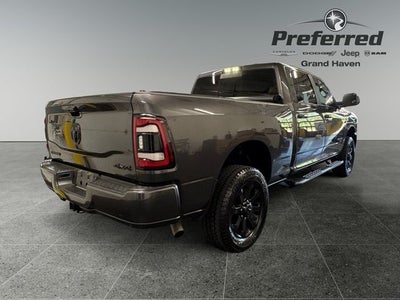 2021 RAM 3500 Big Horn Crew Cab 4x4 6'4' Box