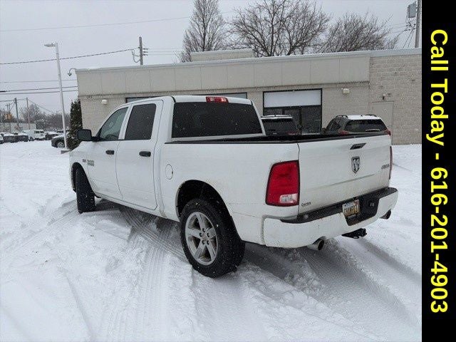 2018 RAM 1500 Express Crew Cab 4x4 5'7' Box