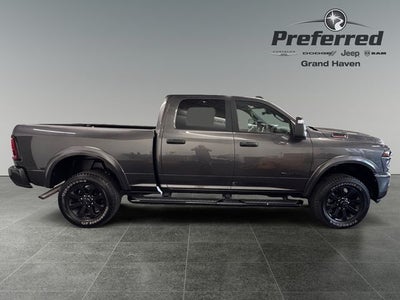 2025 RAM 2500 Big Horn Crew Cab 4x4 6'4' Box