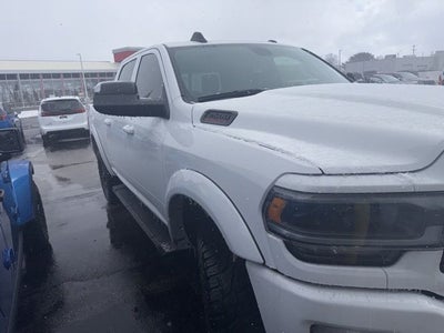 2022 RAM 2500 Laramie Crew Cab 4x4 6'4' Box