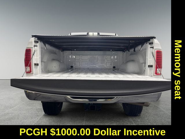 2018 RAM 2500 Laramie Crew Cab 4x4 6'4' Box