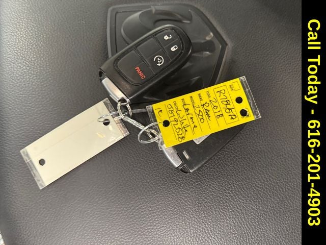 2018 RAM 2500 Laramie Crew Cab 4x4 6'4' Box