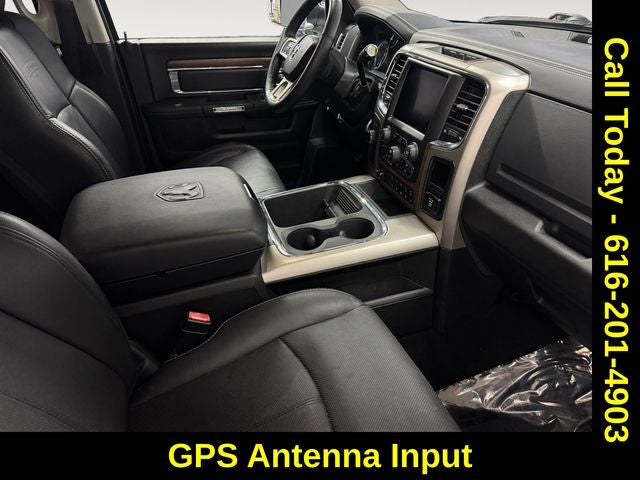 2018 RAM 2500 Laramie Crew Cab 4x4 6'4' Box