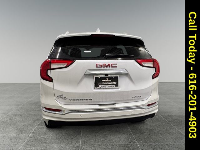 2024 GMC Terrain AWD Denali
