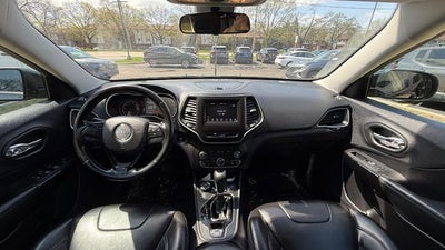 2020 Jeep Cherokee Altitude 3.2 Liter V6 4WD