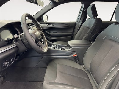 2025 Jeep Grand Cherokee Laredo X 4x4