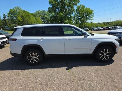 2023 Jeep Grand Cherokee L Limited 4x4