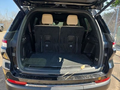 2023 Jeep Grand Cherokee L Limited 3.6 Liter V6 4WD