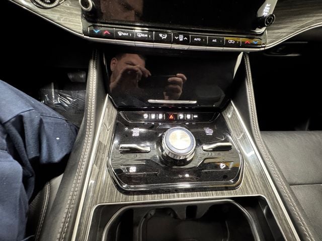 2022 Jeep Wagoneer Series III 4x4