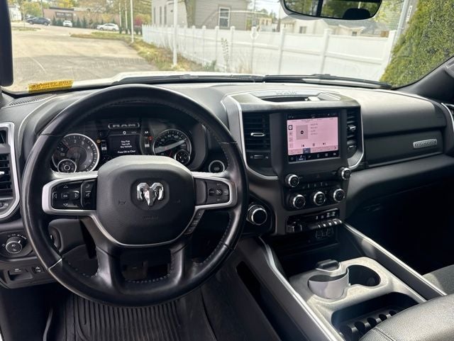 2022 RAM 1500 Big Horn Crew Cab 4x4 5'7' Box