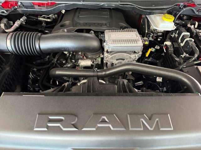 2026 RAM 1500 Laramie Crew Cab 4x4 5'7' Box