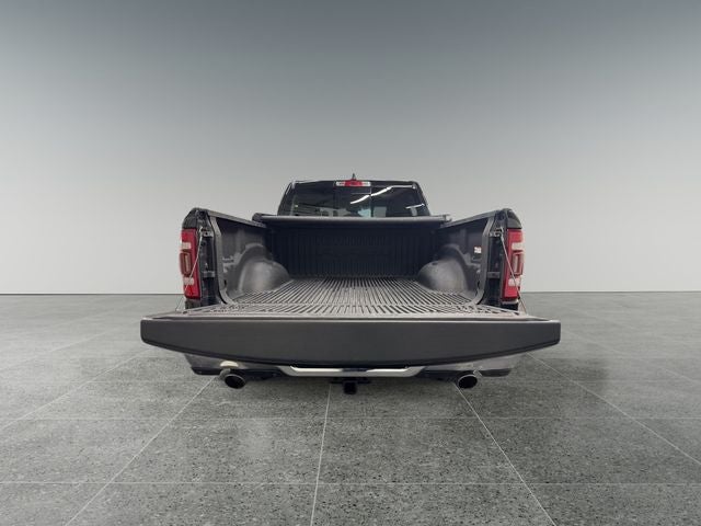 2019 RAM 1500 Laramie Crew Cab 4x4 5'7' Box