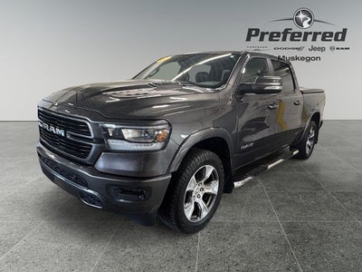 2020 RAM 1500 Laramie Crew Cab 4x4 5'7' Box
