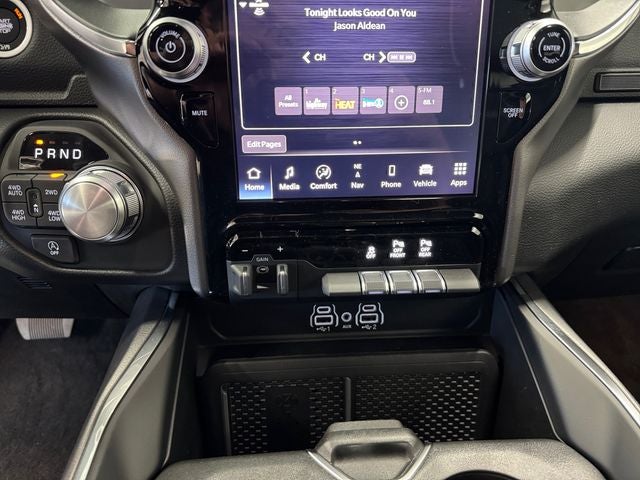 2026 RAM 1500 Laramie Crew Cab 4x4 5'7' Box