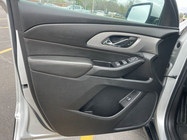 2020 Chevrolet Traverse AWD LT Cloth