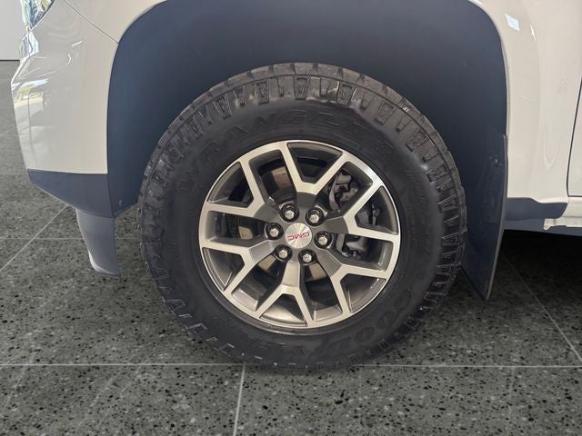 2022 GMC Canyon 4WD Crew Cab Short Box AT4 - Cloth