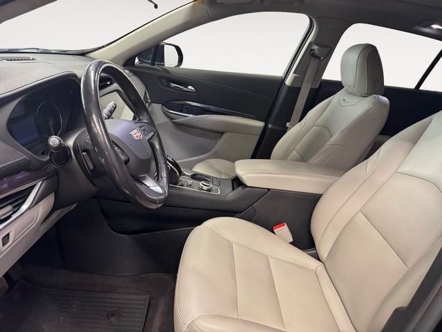 2021 Cadillac XT4 AWD Luxury