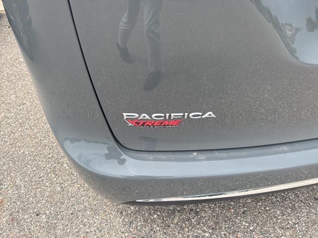 2021 Chrysler Pacifica Touring L 3.6 Liter V6 7 Passenger 3rd Row Seating