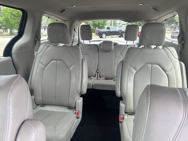 2021 Chrysler Pacifica Touring L 3.6 Liter V6 7 Passenger 3rd Row Seating