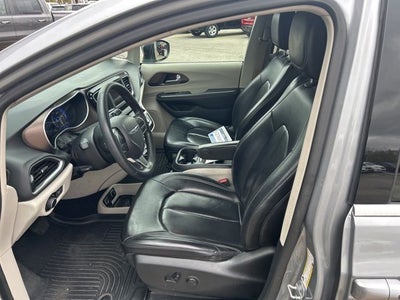 2021 Chrysler Voyager LXI