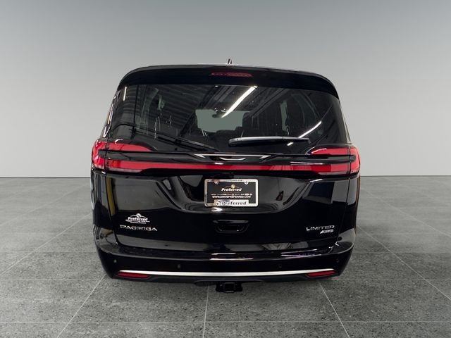 2027 Chrysler Pacifica Limited