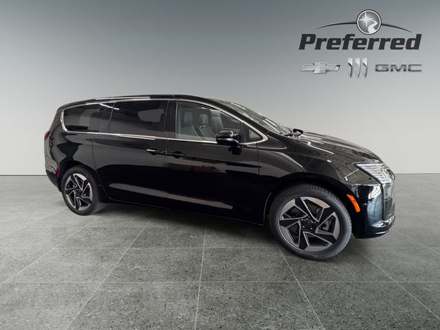 2027 Chrysler Pacifica Limited
