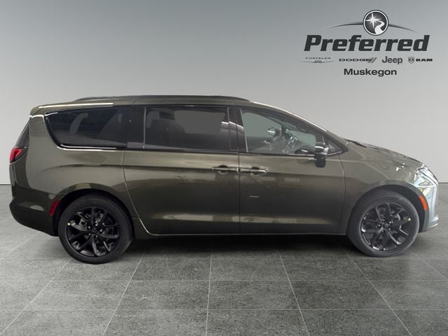 2027 Chrysler Pacifica Limited
