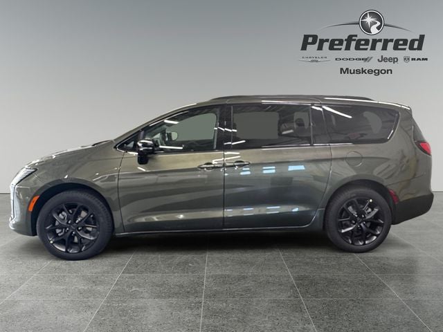2027 Chrysler Pacifica Limited