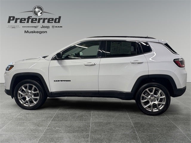 2022 Jeep Compass Latitude Lux 4x4