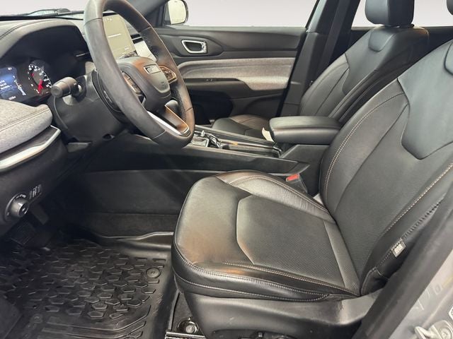 2023 Jeep Compass Latitude Lux FWD