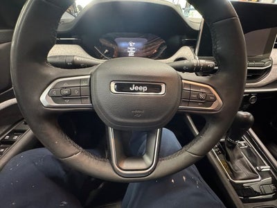 2023 Jeep Compass Latitude Lux FWD