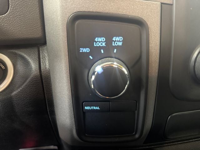2013 RAM 1500 Express 5.7 Liter V8 Hemi 2D Standard Cab 4WD