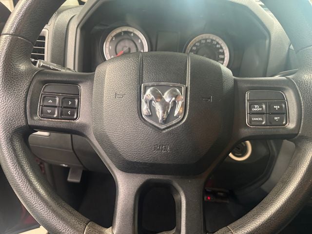 2013 RAM 1500 Express 5.7 Liter V8 Hemi 2D Standard Cab 4WD