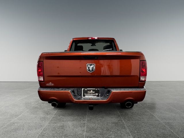 2013 RAM 1500 Express 5.7 Liter V8 Hemi 2D Standard Cab 4WD