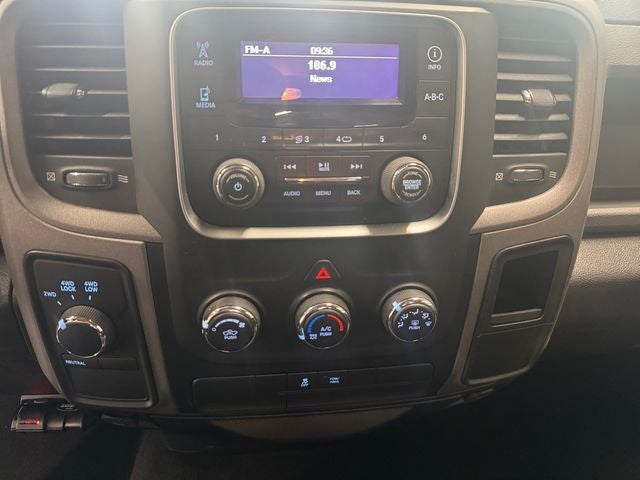 2013 RAM 1500 Express 5.7 Liter V8 Hemi 2D Standard Cab 4WD