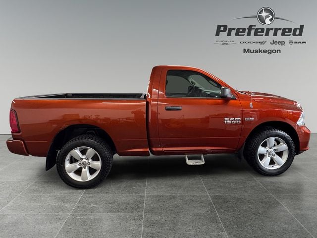 2013 RAM 1500 Express 5.7 Liter V8 Hemi 2D Standard Cab 4WD