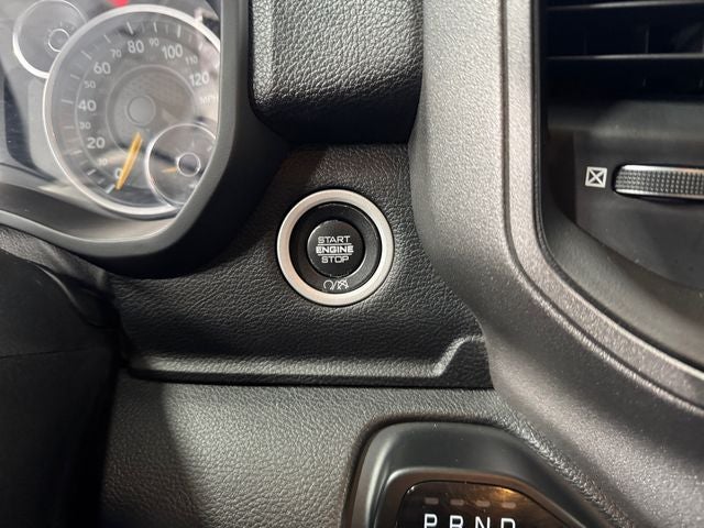 2019 RAM 2500 Tradesman Crew Cab 4x4 6'4' Box