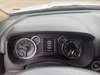 2019 RAM 2500 Tradesman Crew Cab 4x4 6'4' Box