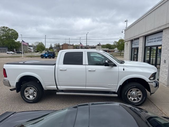 2017 RAM 2500 Tradesman Crew Cab 4x4 6'4' Box