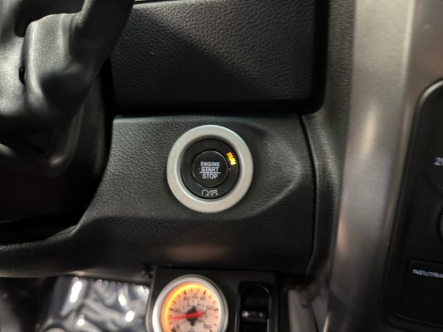 2018 RAM 2500 Laramie 6.7 Liter Cummins Turbodiesel Crew Cab 4WD