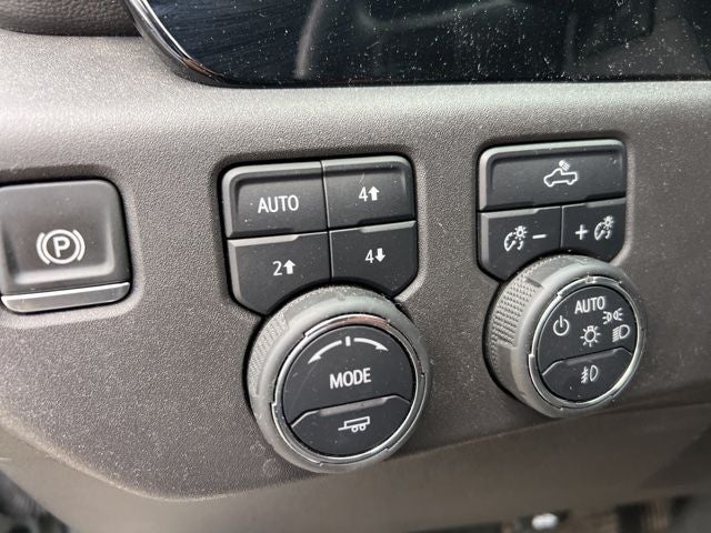 2024 Chevrolet Silverado 1500 4WD Crew Cab Short Bed LT Trail Boss
