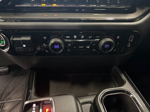 2023 Chevrolet Silverado 1500 ZR2 6.2 Liter V8 EcoTec3 Crew Cab 4WD