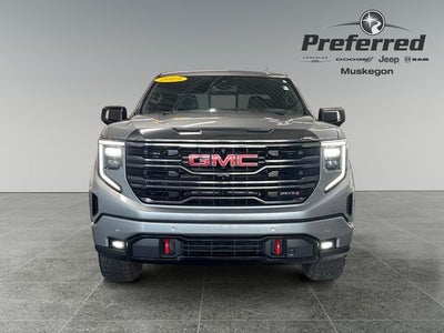 2023 GMC Sierra 1500 4WD Crew Cab Short Box AT4