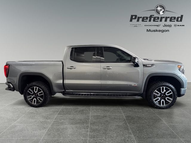 2023 GMC Sierra 1500 4WD Crew Cab Short Box AT4