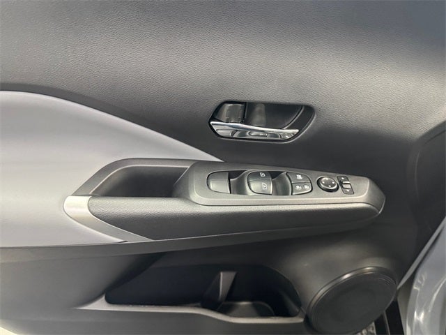 2024 Nissan Kicks SR Xtronic CVT