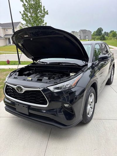 2020 Toyota Highlander LE