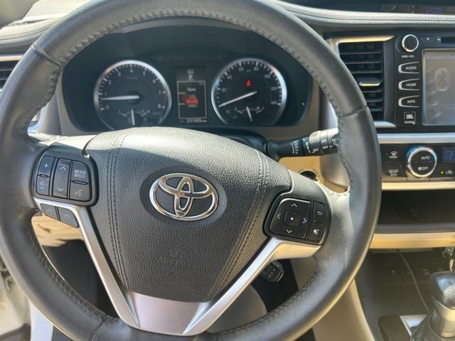 2016 Toyota Highlander Limited V6