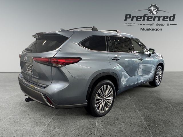 2023 Toyota Highlander Platinum 2.4 Liter Turbocharged FWD