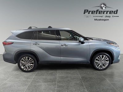 2023 Toyota Highlander Platinum 2.4 Liter Turbocharged FWD