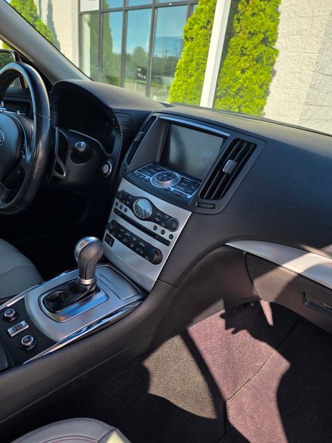 2015 INFINITI Q60 IPL Base